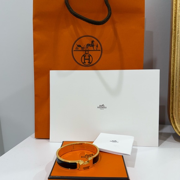 Hermes Jewelry - Hermès H clic Black and Gold Enamel Bracelet PM size